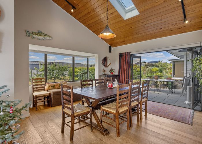  at 32 Kuiwai Drive, Rainbow Point, Taupo
