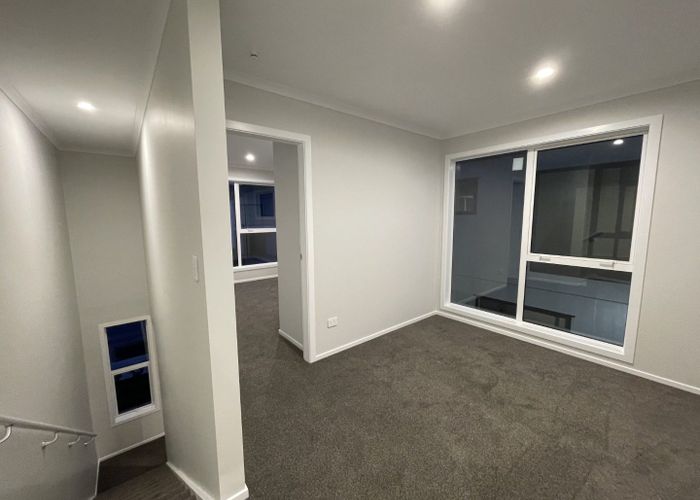  at 16 Koreke Close, Kenepuru, Porirua, Wellington
