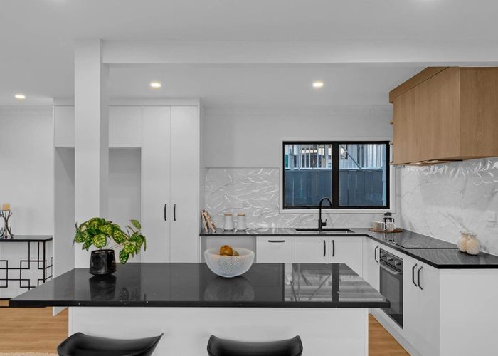  at 20 Posa Avenue, Henderson, Waitakere City, Auckland