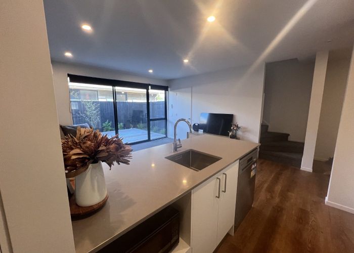  at 2/404 Armagh Street, Linwood, Christchurch
