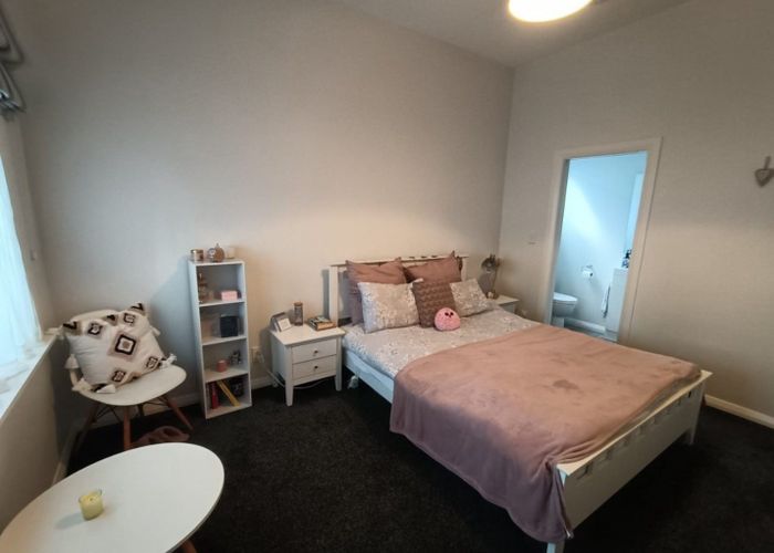  at 9 Queen Street, Petone, Lower Hutt, Wellington