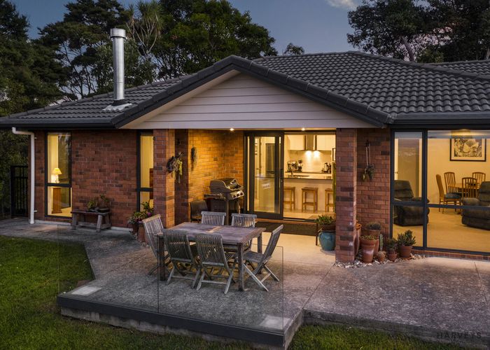  at 299 Forest Hill Road, Waiatarua, Auckland