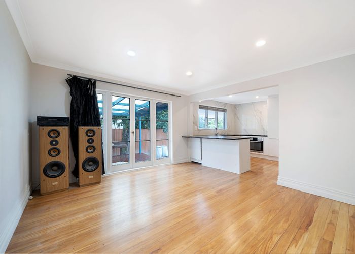  at 1/110 Lynwood Road, New Lynn, Waitakere City, Auckland