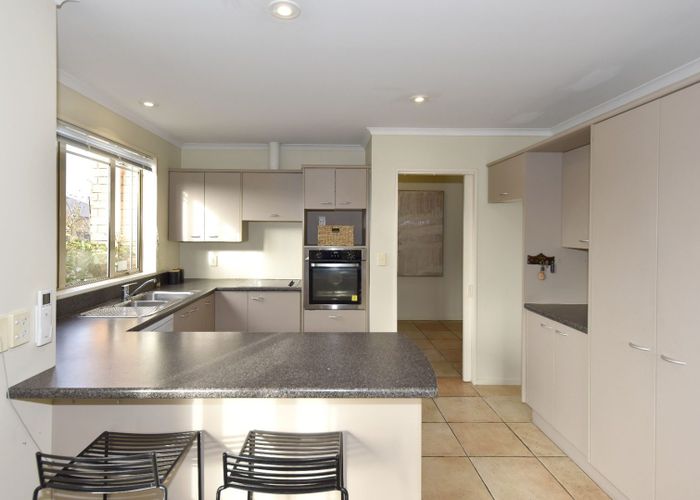  at 8 Scarlet Lane, Redwood, Christchurch City, Canterbury