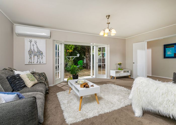  at 1 Miltonia Avenue, Te Atatu South, Waitakere City, Auckland