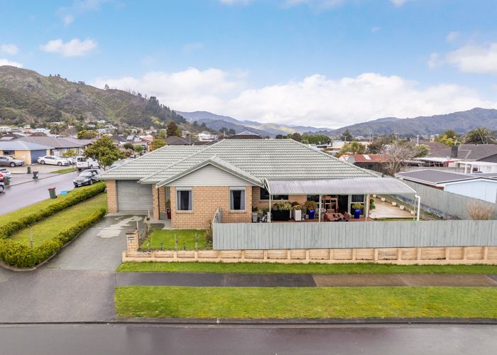  at 2 Fraser Colman Grove, Wainuiomata, Lower Hutt, Wellington