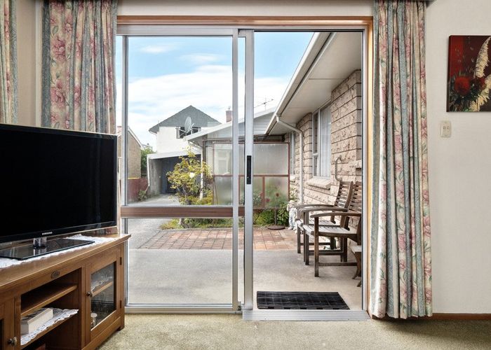  at 37A Rutherford Street, Caversham, Dunedin