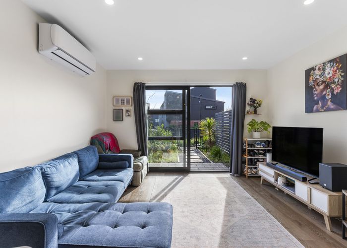  at 31 Selo Street, Glen Eden, Waitakere City, Auckland
