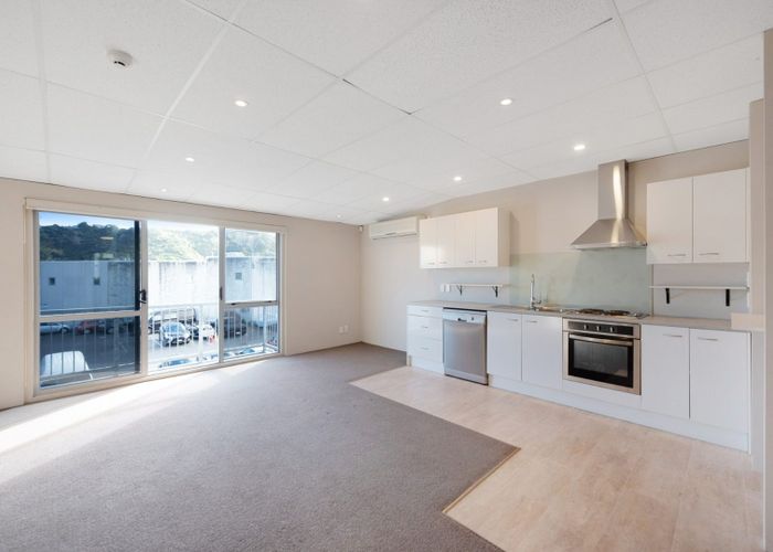 For rent 13/24 Northpoint Street, Plimmerton, Porirua, Wellington