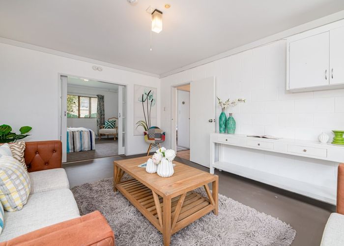  at 46 Spence Road, Henderson, Auckland