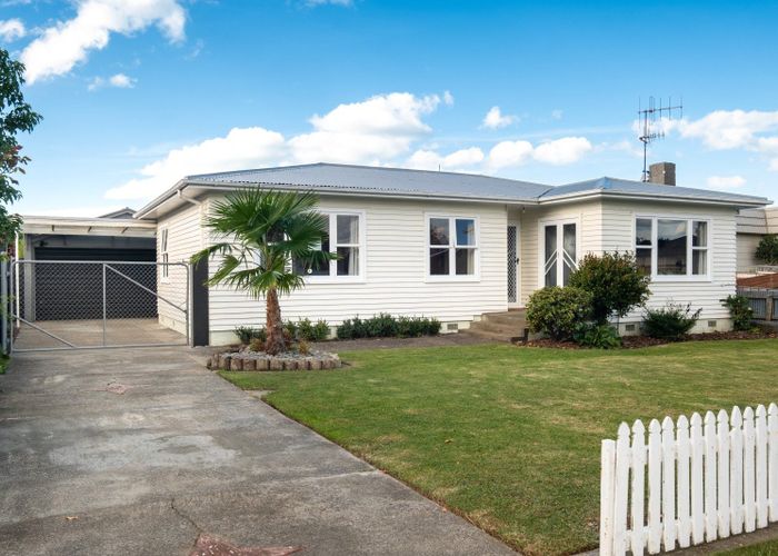  at 2A Hinton Road, Taradale, Napier