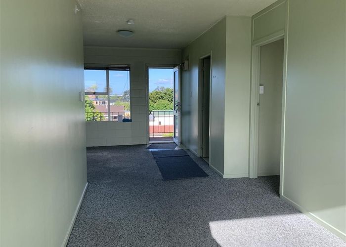  at 4/84 Princes Street, Otahuhu, Auckland