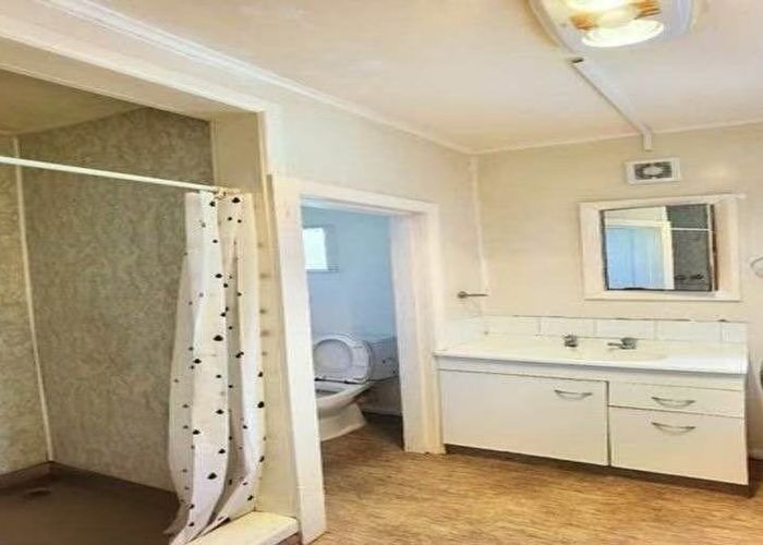  at 30 Staveley Avenue, Mount Roskill, Auckland City, Auckland