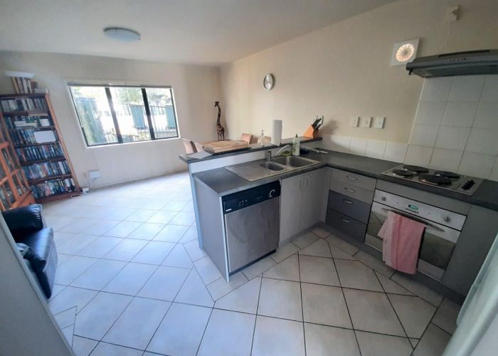  at 53/8 Flynn Street, Birkdale, North Shore City, Auckland