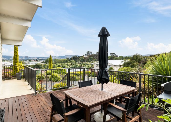  at 9 Gebbie Street, Kinmont Park, Mosgiel