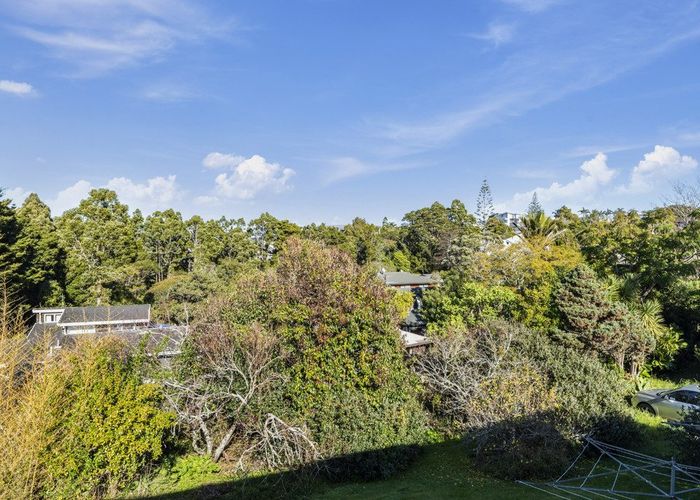  at 5/238 Onewa Road, Birkenhead, Auckland