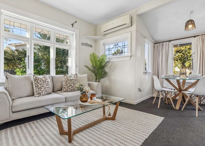  at 15 Clarendon Terrace, Woolston, Christchurch City, Canterbury