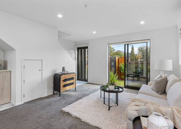  at 2/64 Longfellow Street, Sydenham, Christchurch City, Canterbury
