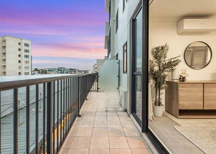 at A516/176 Broadway, Newmarket, Auckland City, Auckland