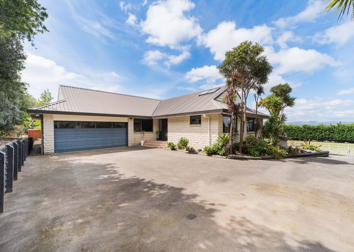  at 49 Schnell Drive, Kelvin Grove, Palmerston North, Manawatu / Whanganui