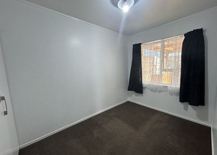  at 1/24 Bertrand Road, Mount Wellington, Auckland