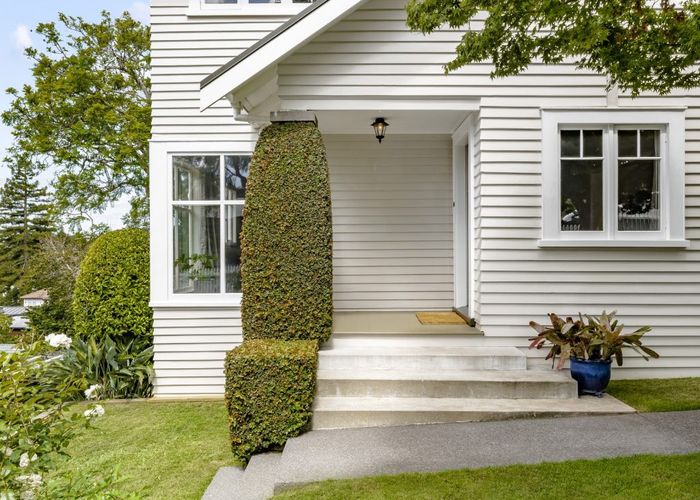  at 11 Warrington Road, Remuera, Auckland