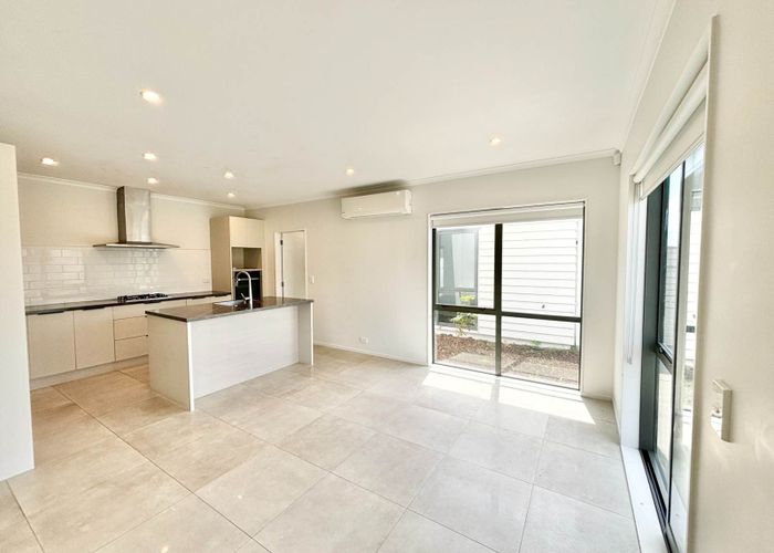  at 39 Waituarua Drive, Takanini, Papakura, Auckland