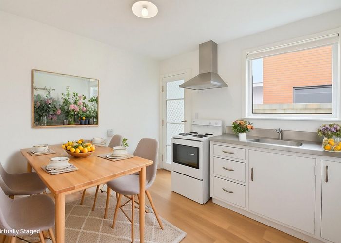  at 2/98 Mathesons Road, Phillipstown, Christchurch City, Canterbury