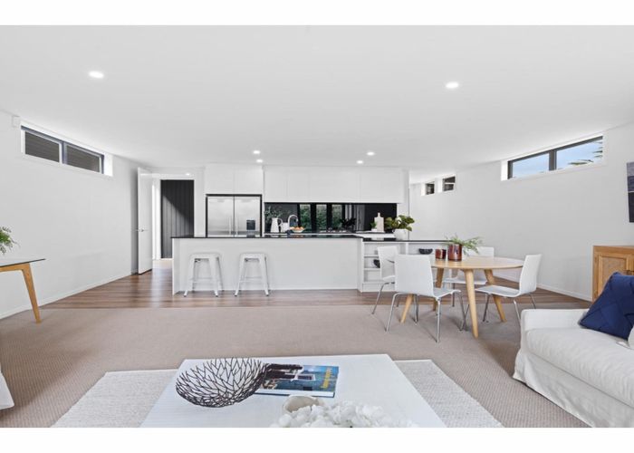  at 2/3 Taylors Avenue, Fendalton, Christchurch City, Canterbury