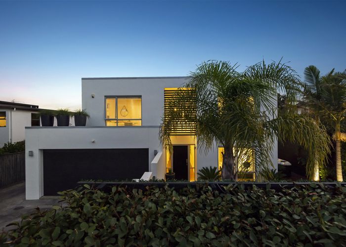  at 15 Waitemata Road, Hauraki, Auckland