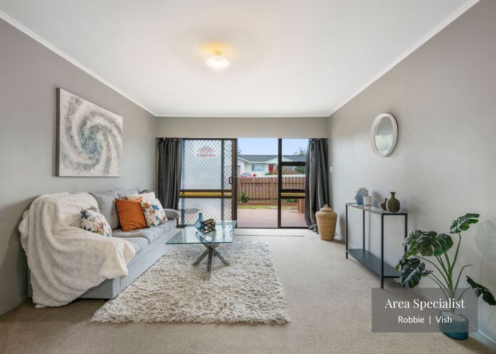  at 1/6 Hinekohu Street, New Lynn, Waitakere City, Auckland