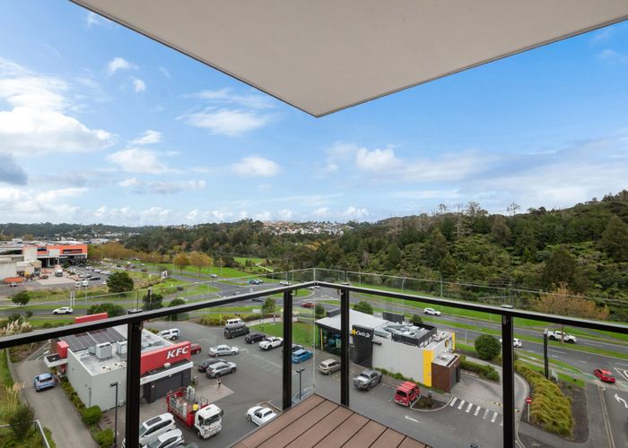  at 416/3 Kaipiho Lane, Albany, North Shore City, Auckland