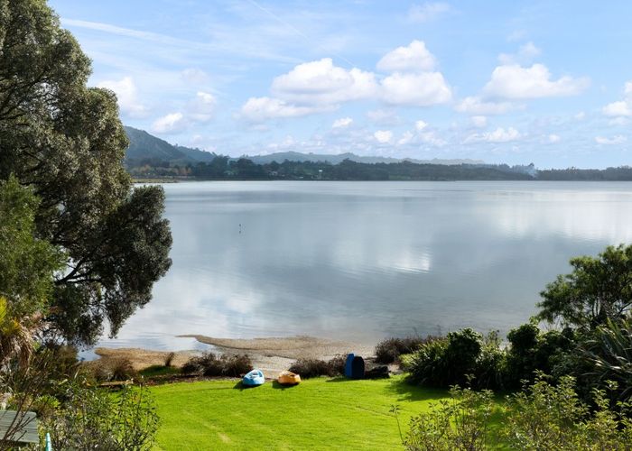  at 19 Moana Drive, Katikati