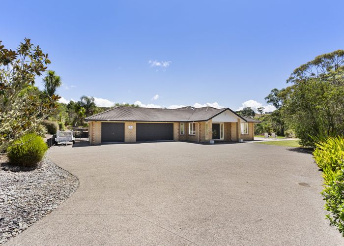  at 17 Kahia Lane, Albany