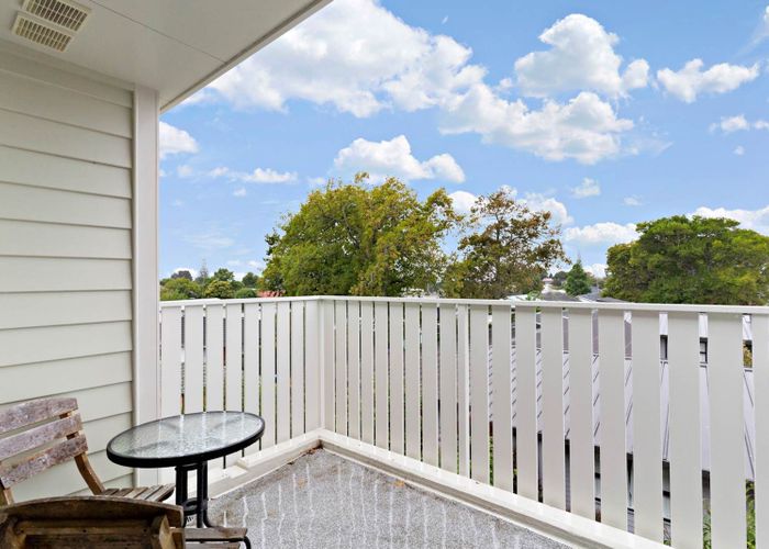  at 207/21B Swanson Road, Henderson, Waitakere City, Auckland