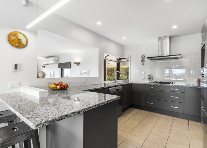  at 64 Marellen Drive, Red Beach, Whangaparāoa