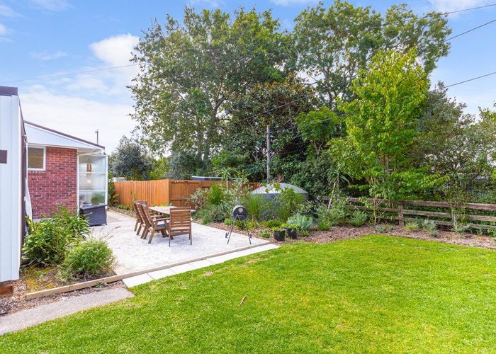  at 2/9 Riverlea Road, Whenuapai, Auckland