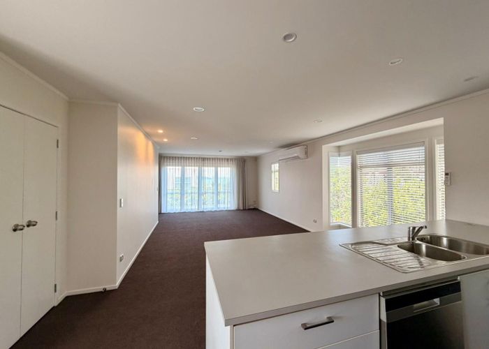  at 4/143A Wiseley Road, West Harbour, Waitakere City, Auckland