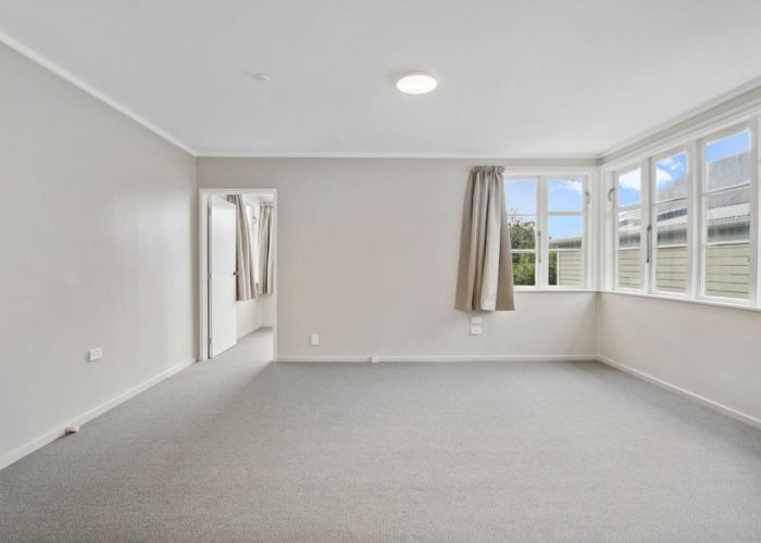  at 17 Manapau Street, Meadowbank, Auckland