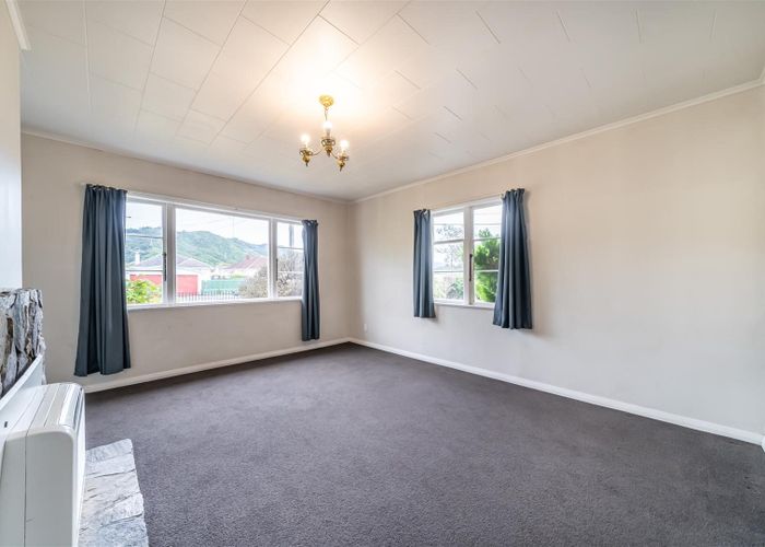  at 8 Mcparland Street, Ebdentown, Upper Hutt