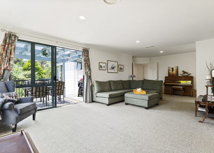  at 16 Landsdale Place, Massey, Auckland