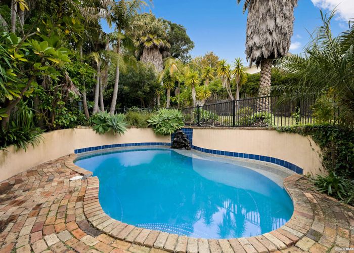  at 88 Saddleback Rise, Murrays Bay, Auckland