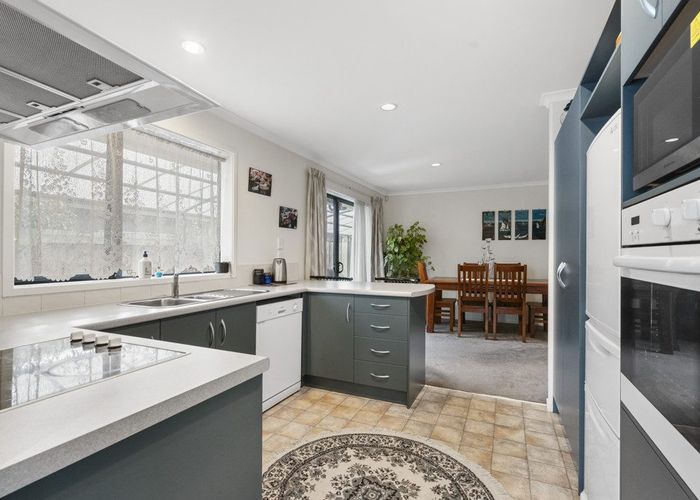  at 41 Village Park Drive, Welcome Bay, Tauranga, Bay Of Plenty