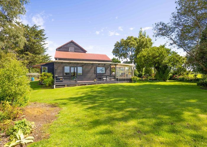  at 402 Waipango Ermedale Road, Riverton