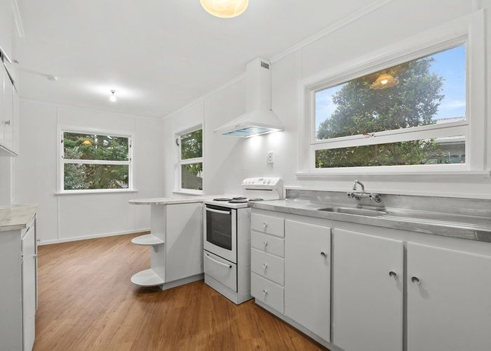  at 19 Plumley Crescent, Mangere, Manukau City, Auckland