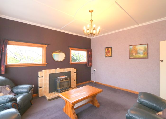  at 76 Stuart Street, Hawthorndale, Invercargill