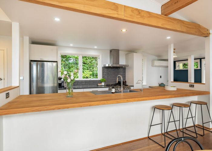  at 4 Park Road, Belmont, Lower Hutt