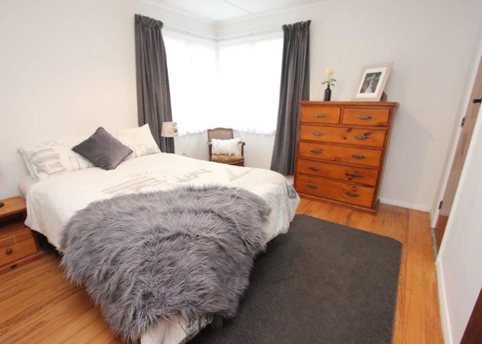  at 25 Esk Street, Roslyn, Palmerston North