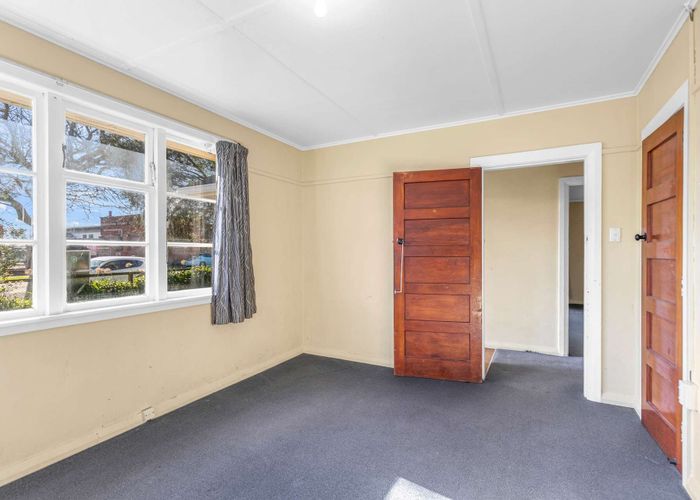  at 616 Featherston Street, Roslyn, Palmerston North, Manawatu / Whanganui