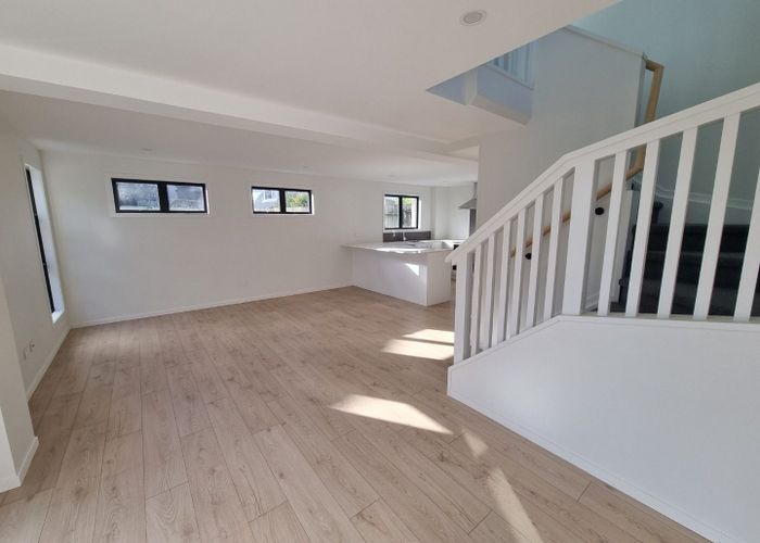  at 12A Sunward Rise, Glenfield, North Shore City, Auckland